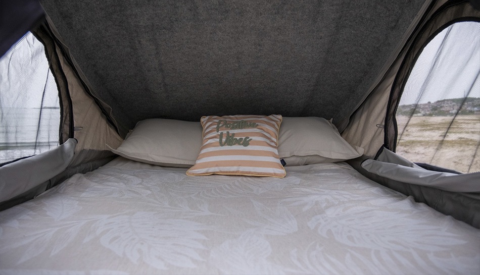 Gladiator Pick-up Caravan